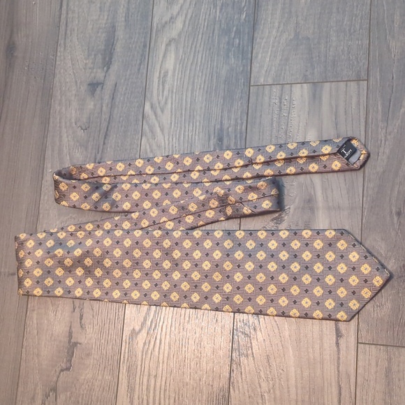 Tie by ROBERT TALBOTT BEST OF CLASS100% SILK NWOT - Picture 7 of 11